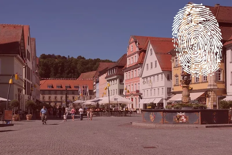 Marktplatz Schwäbisch Gmünd. Fingerabdruck der Detektei Kubon