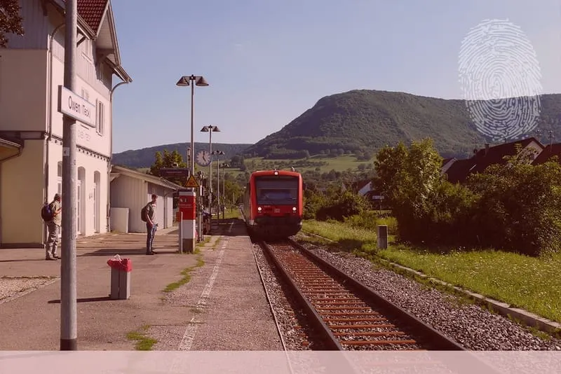 Bahnhof Owen (Teck). Fingerabdruck der Detektei Kubon.
