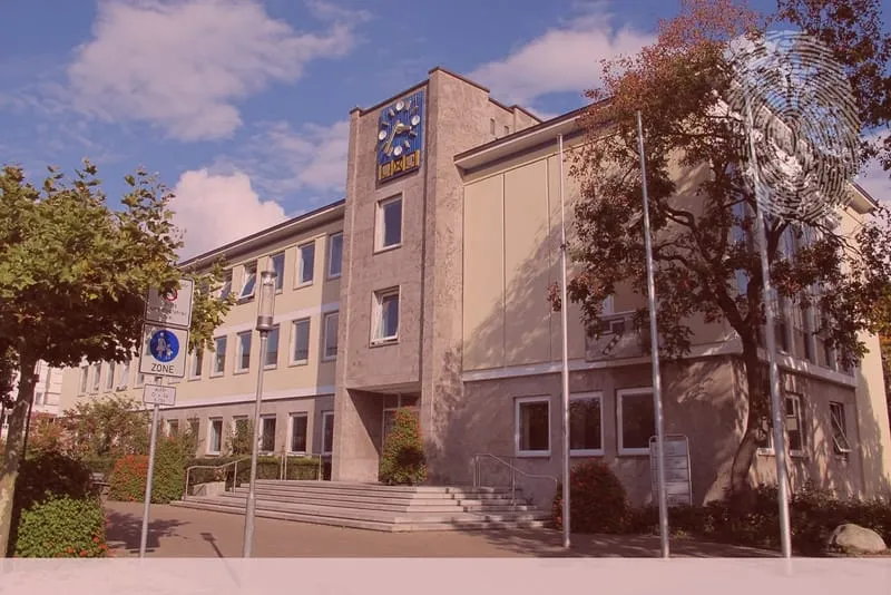 Rathaus Wendlingen. Fingerabdruck der Detektei Kubon.