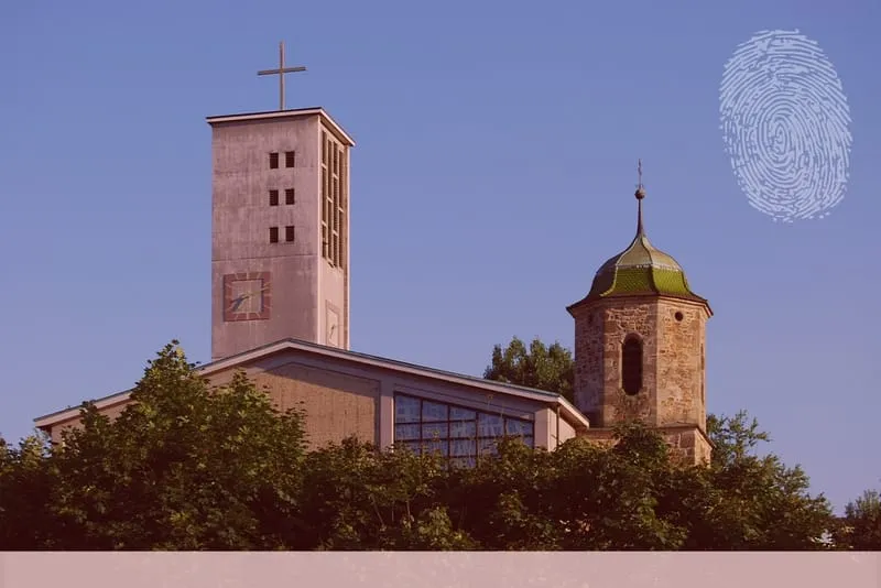 St. Erasmuskirche in Wernau. Fingerabdruck der Detektei Kubon.