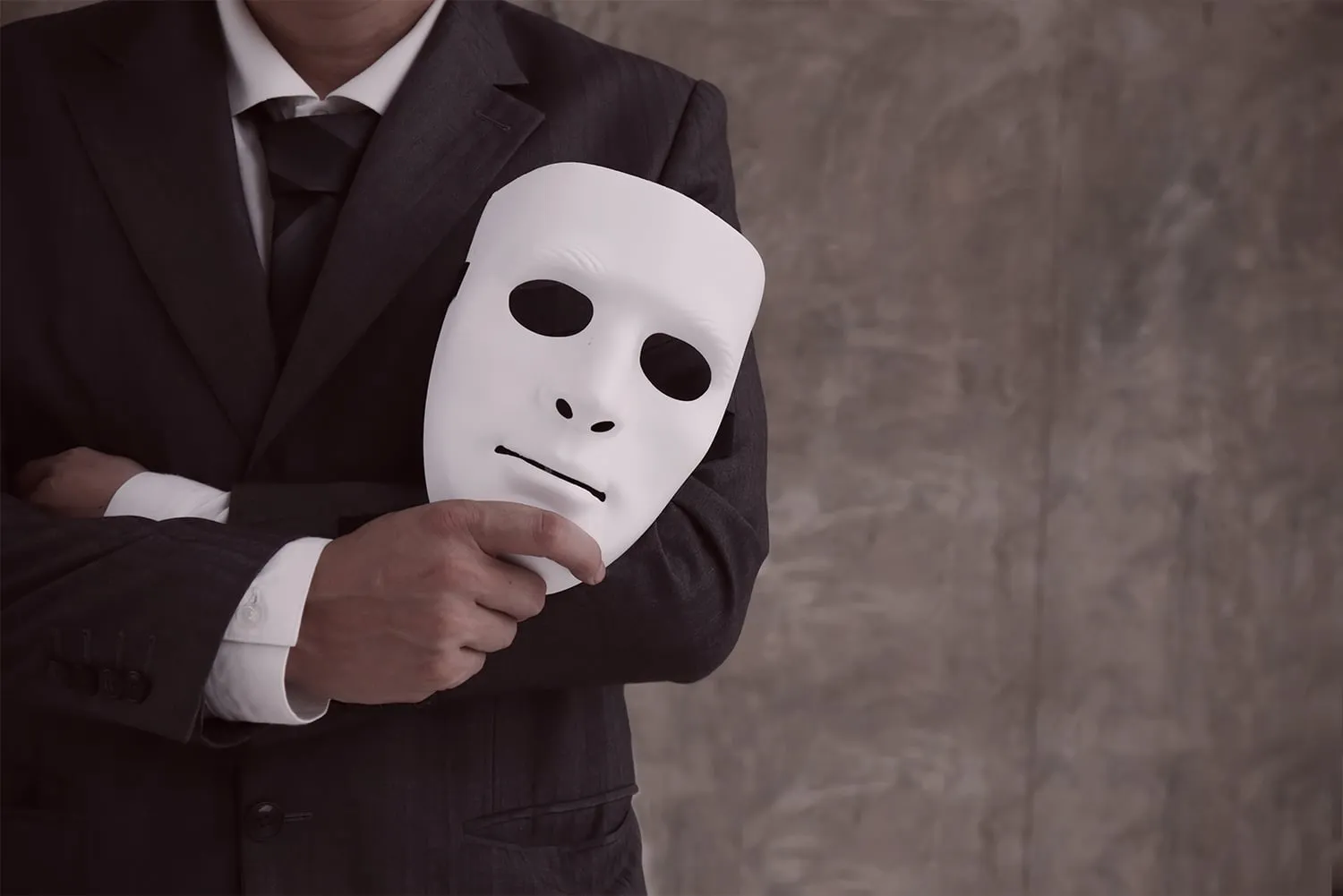 Fake Profile im Internet: So schützen Sie sich vor Betrug