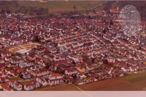 Luftbild von Denkendorf (Württemberg). Fingerabdruck der Detektei Kubon.