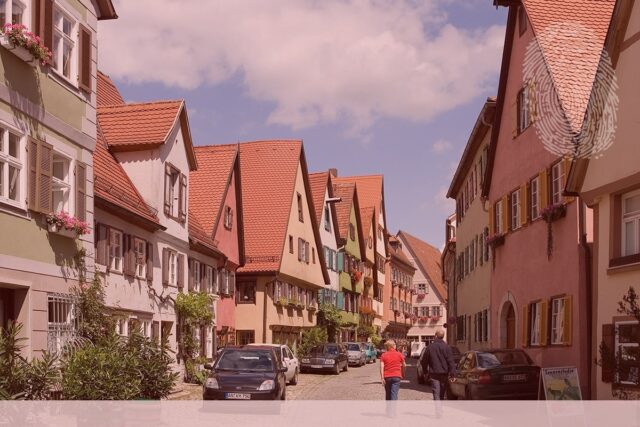 Elsasser Gasse in Dinkelsbühl. Fingerabdruck der Detektei Kubon.