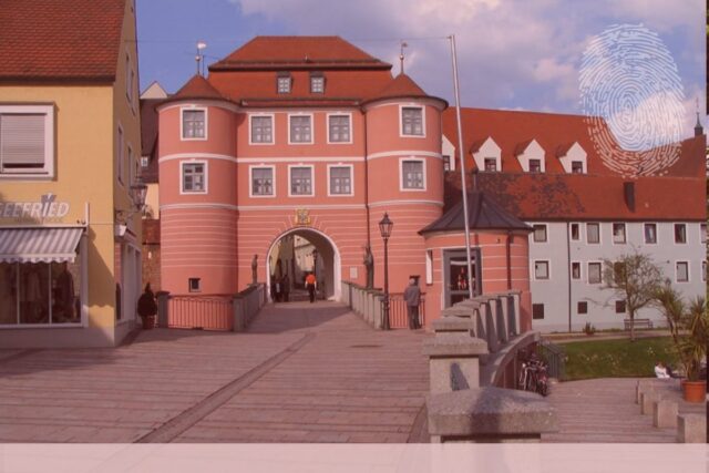 Rieder Tor Donauwörth. Fingerabdruck der Detektei Kubon.