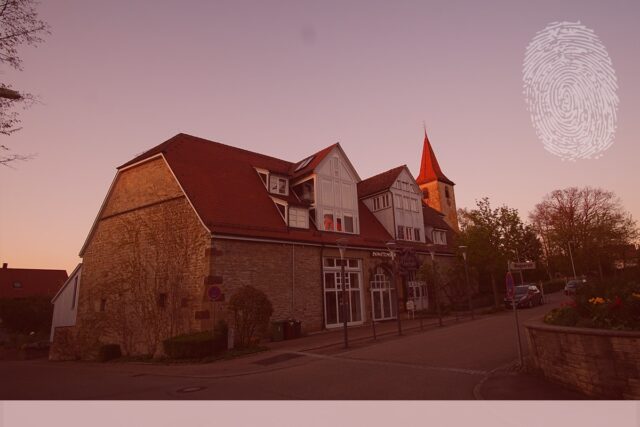 Gebäude und Straßenansichten in Möglingen. Fingerabdruck der Detektei Kubon.