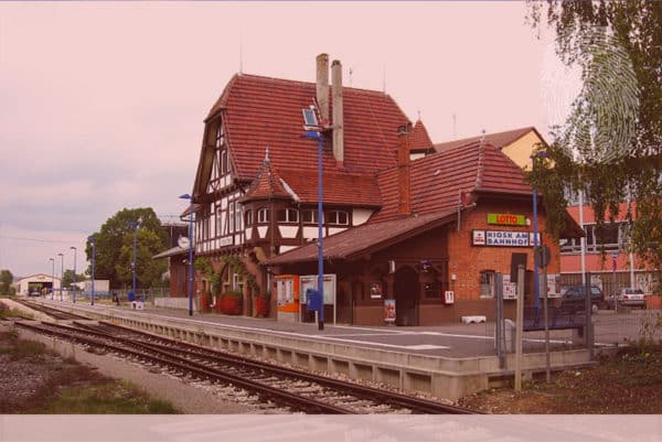 Bahnhof Neuffen. Fingerabdruck der Detektei Kubon.