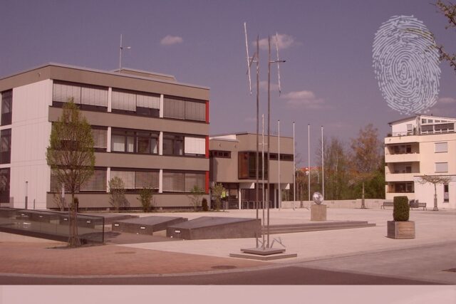 Rathaus Tamm. Fingerabdruck der Detektei Kubon.