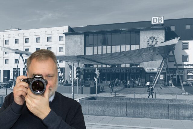Ulm Hauptbahnhof Eingang. Detektiv vom Team Detektei Ulm fotografiert.